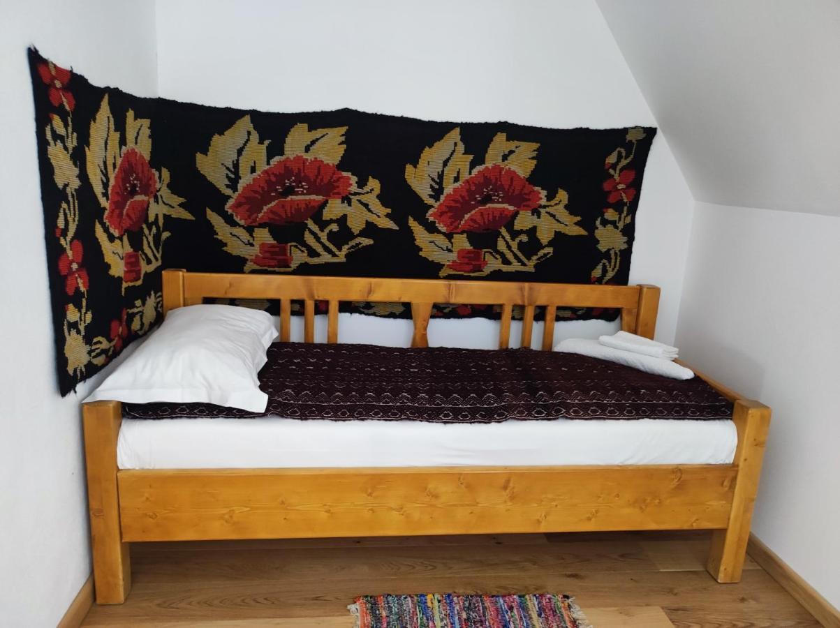 Ograda Bunicilor Villa Baia de Fier Dış mekan fotoğraf